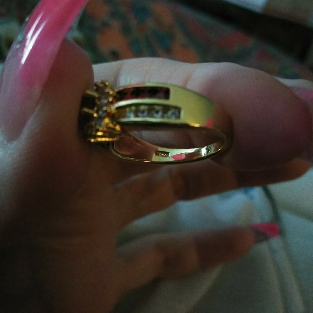 Ruby Red Ring - Picture 4 of 6